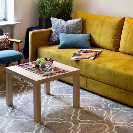 Ochota P&O Serviced Apartments Warschau Buitenkant foto