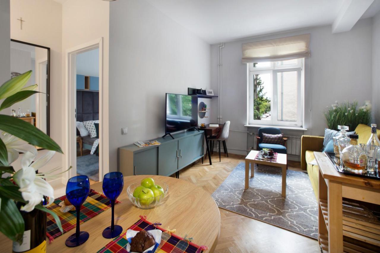 Ochota P&O Serviced Apartments Warschau Buitenkant foto